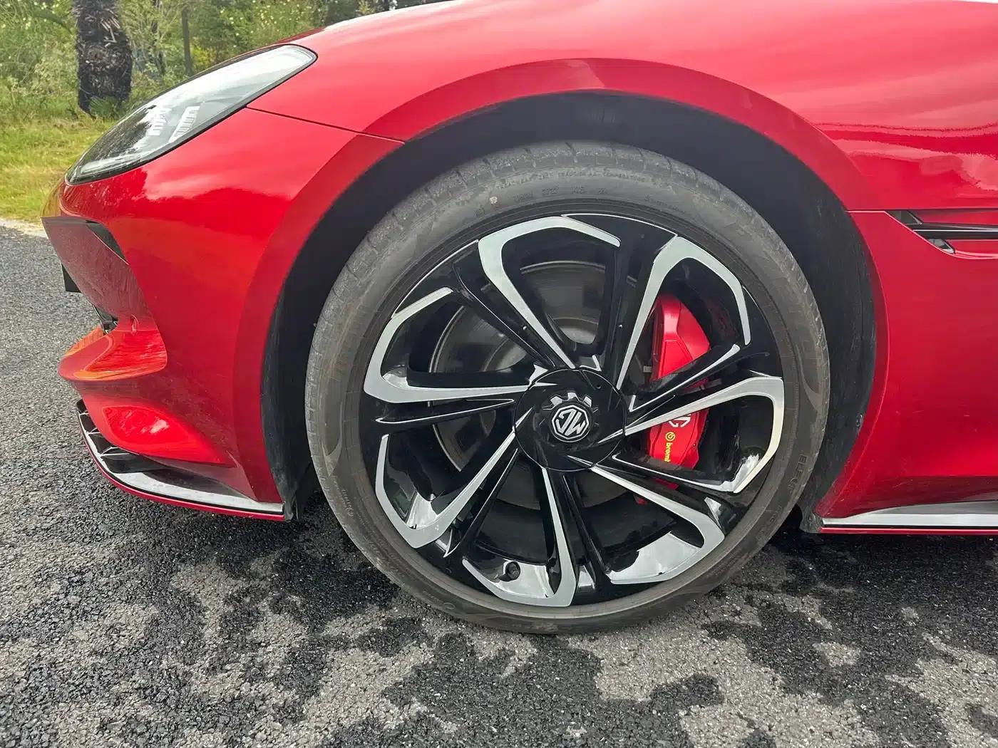 2024 MG Cyberster 520km Legendary AWD Edition — миниатюра 12