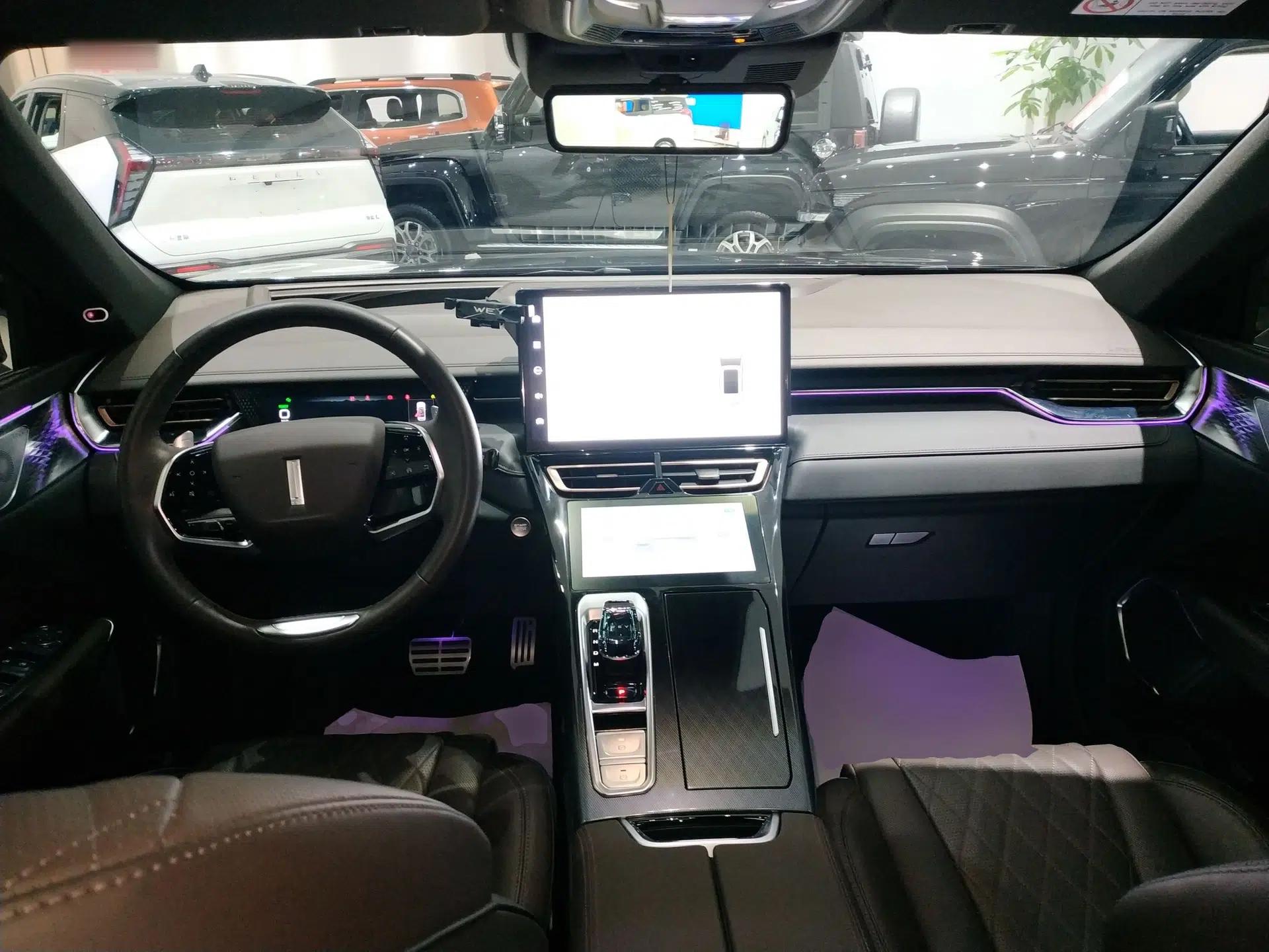 Wey Mocha 2021 2.0T Four-Wheel Drive Premium Edition — миниатюра 12