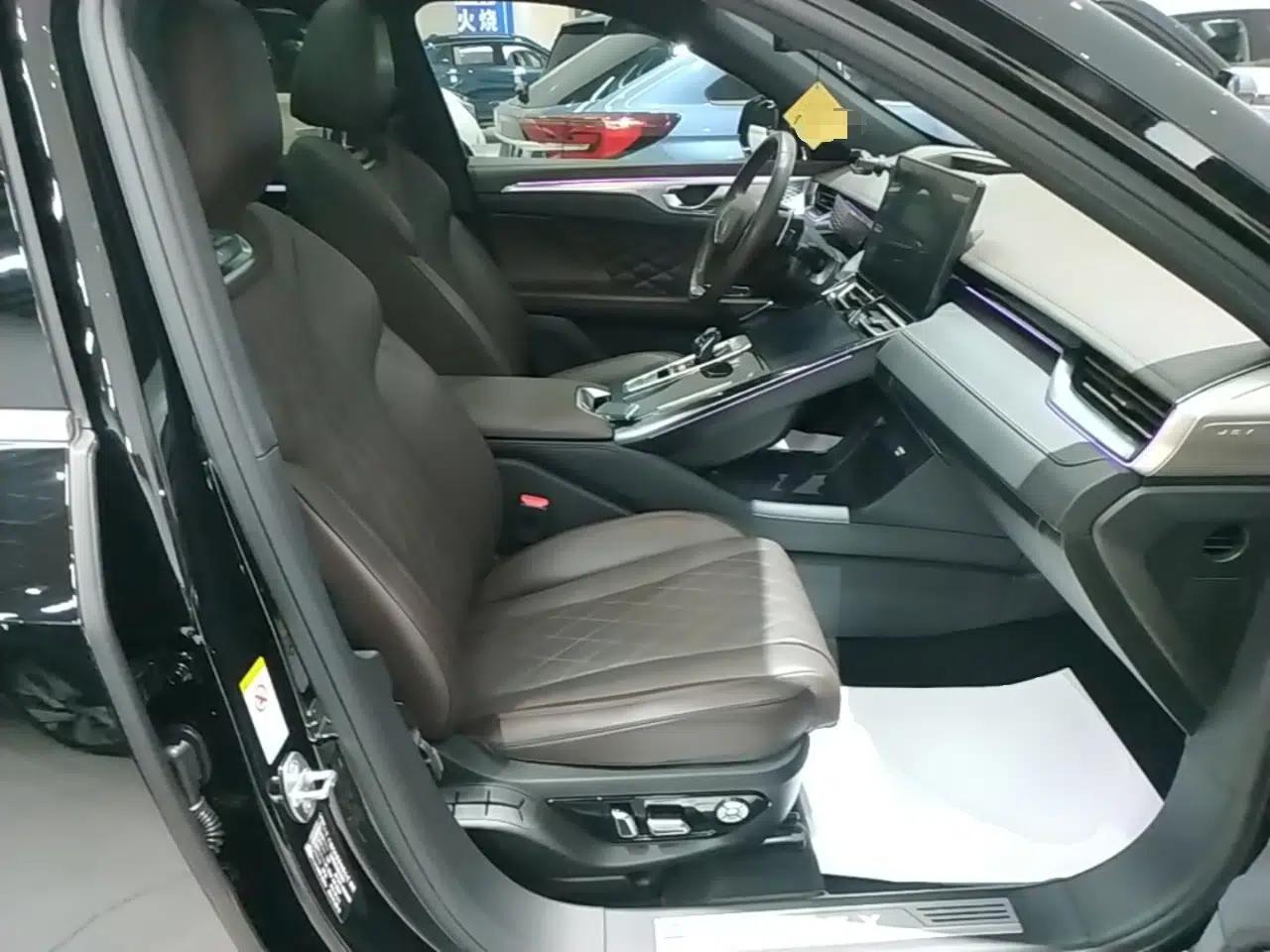 Wey Mocha 2021 2.0T Four-Wheel Drive Premium Edition — миниатюра 19