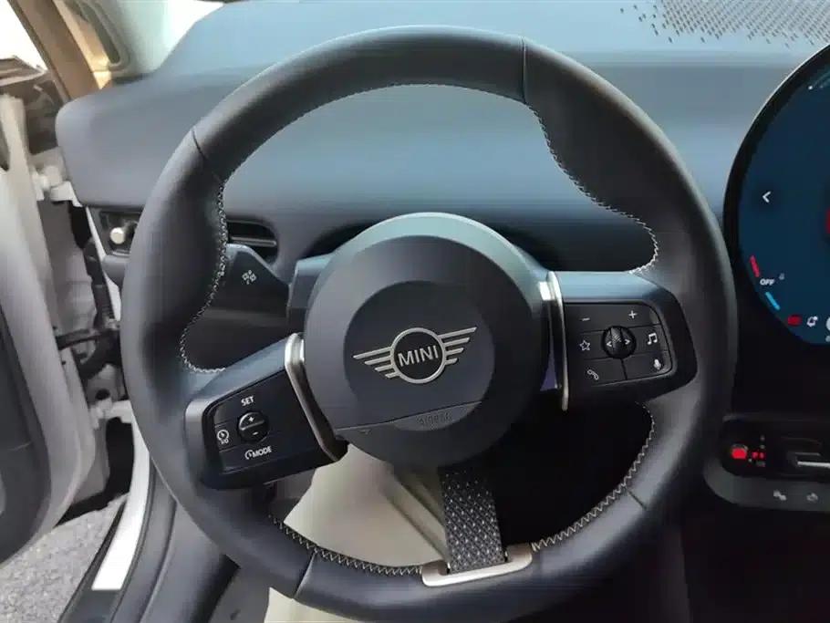 2024 Electric MINI Cooper (456km/h) - Classic Style — миниатюра 15