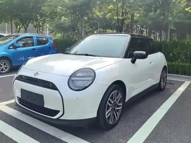 2024 Electric MINI Cooper (456km/h) - Classic Style