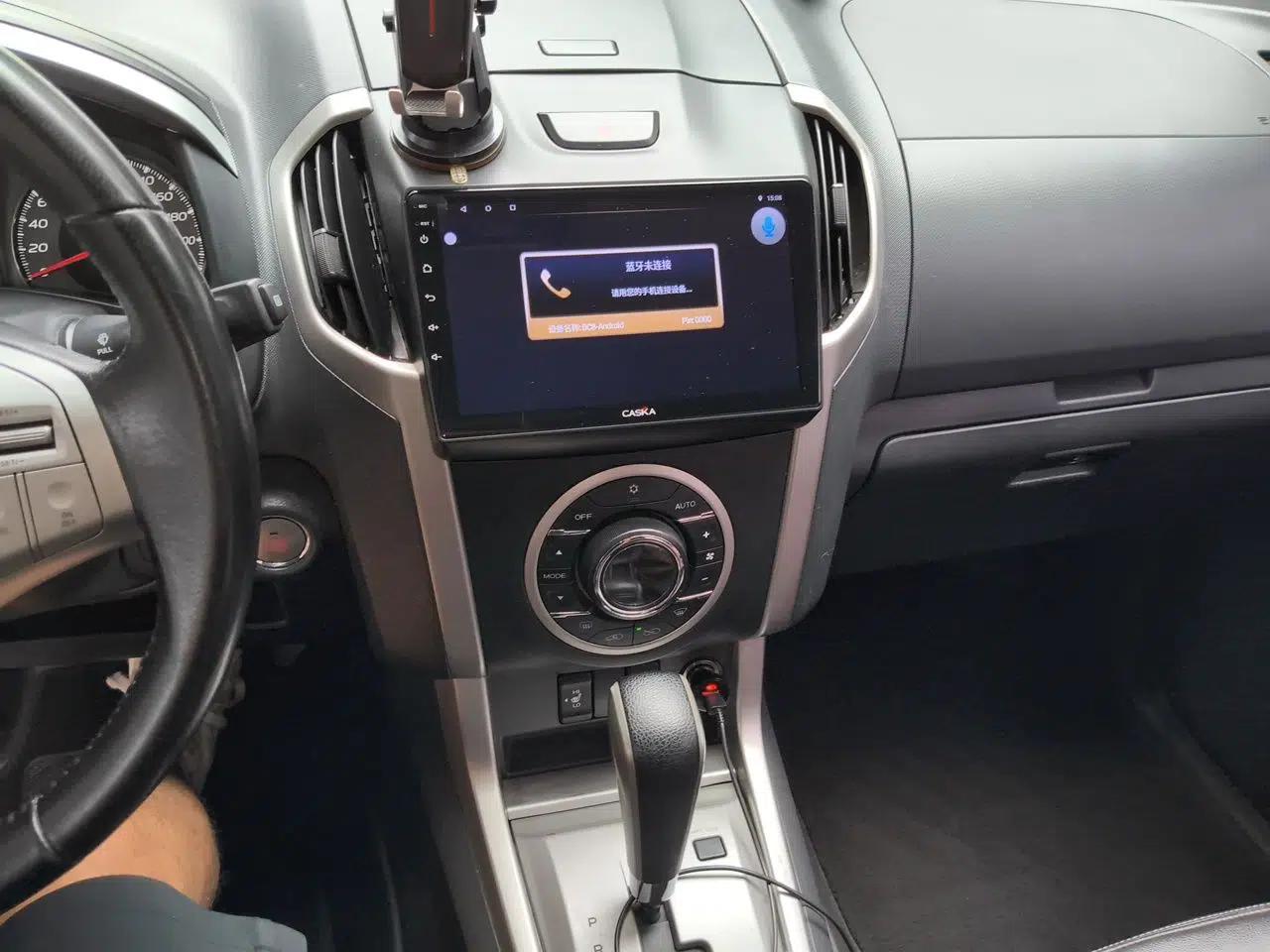 Isuzu mu-X 2015 2.5T Four-Wheel Drive Automatic Luxury 7-Seater — миниатюра 13