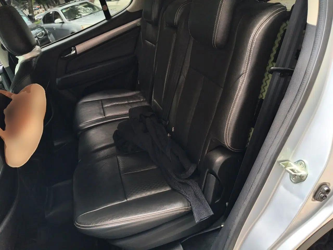 Isuzu mu-X 2015 2.5T Four-Wheel Drive Automatic Luxury 7-Seater — миниатюра 17
