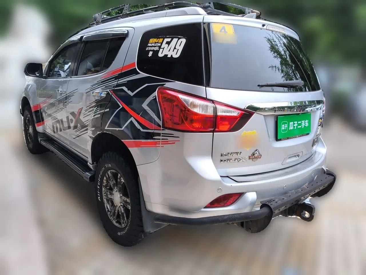 Isuzu mu-X 2015 2.5T Four-Wheel Drive Automatic Luxury 7-Seater — миниатюра 4