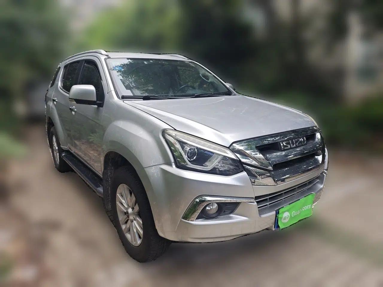 Isuzu mu-X 2018 1.9T Diesel Automatic 2WD Kinetix Edition 5 Seats — миниатюра 3