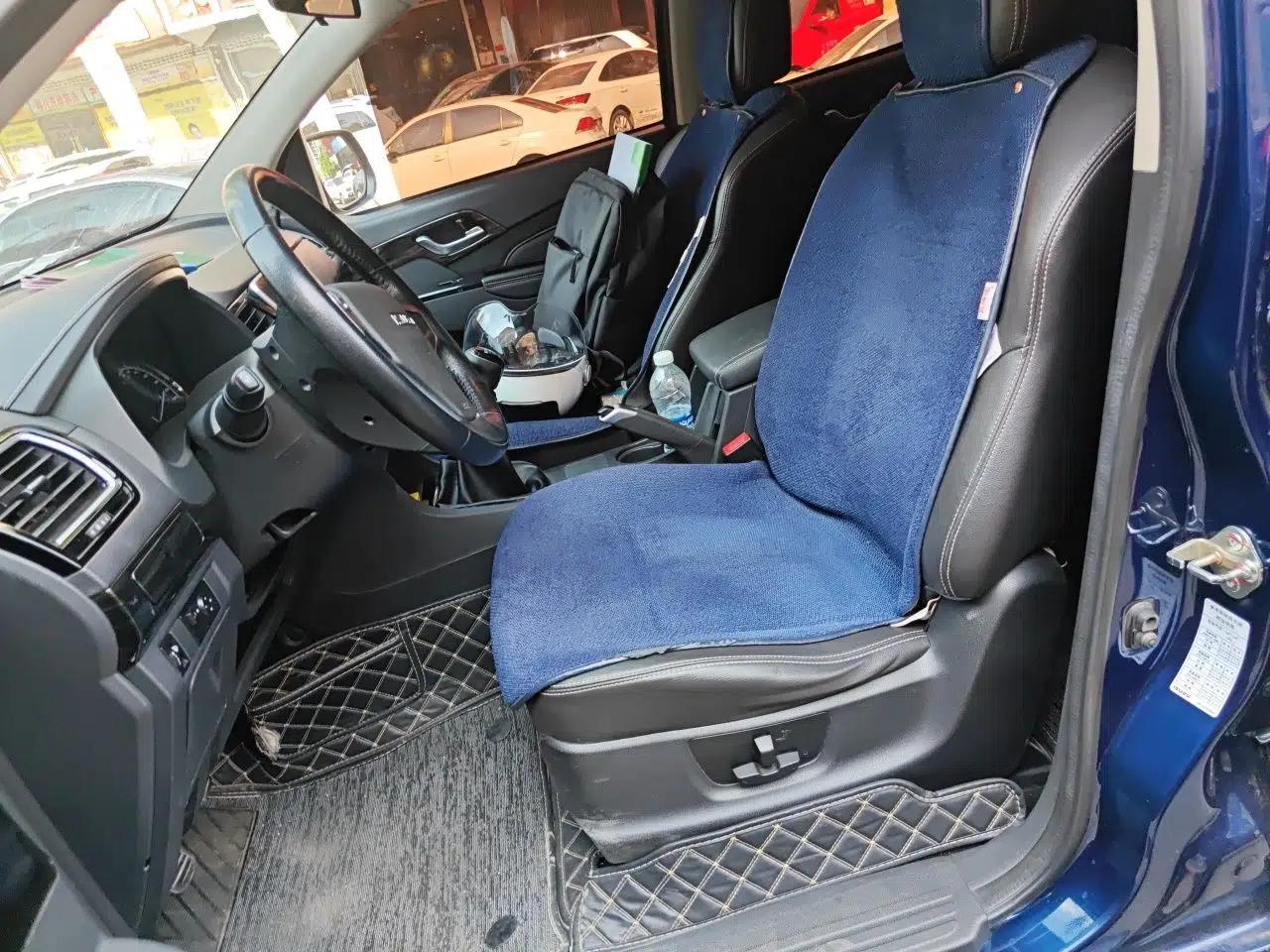 Isuzu D-MAX 2020 2.5T Two-Wheel Drive Manual Flagship Version China VI Emission Standard JE4D25Q6A — миниатюра 15