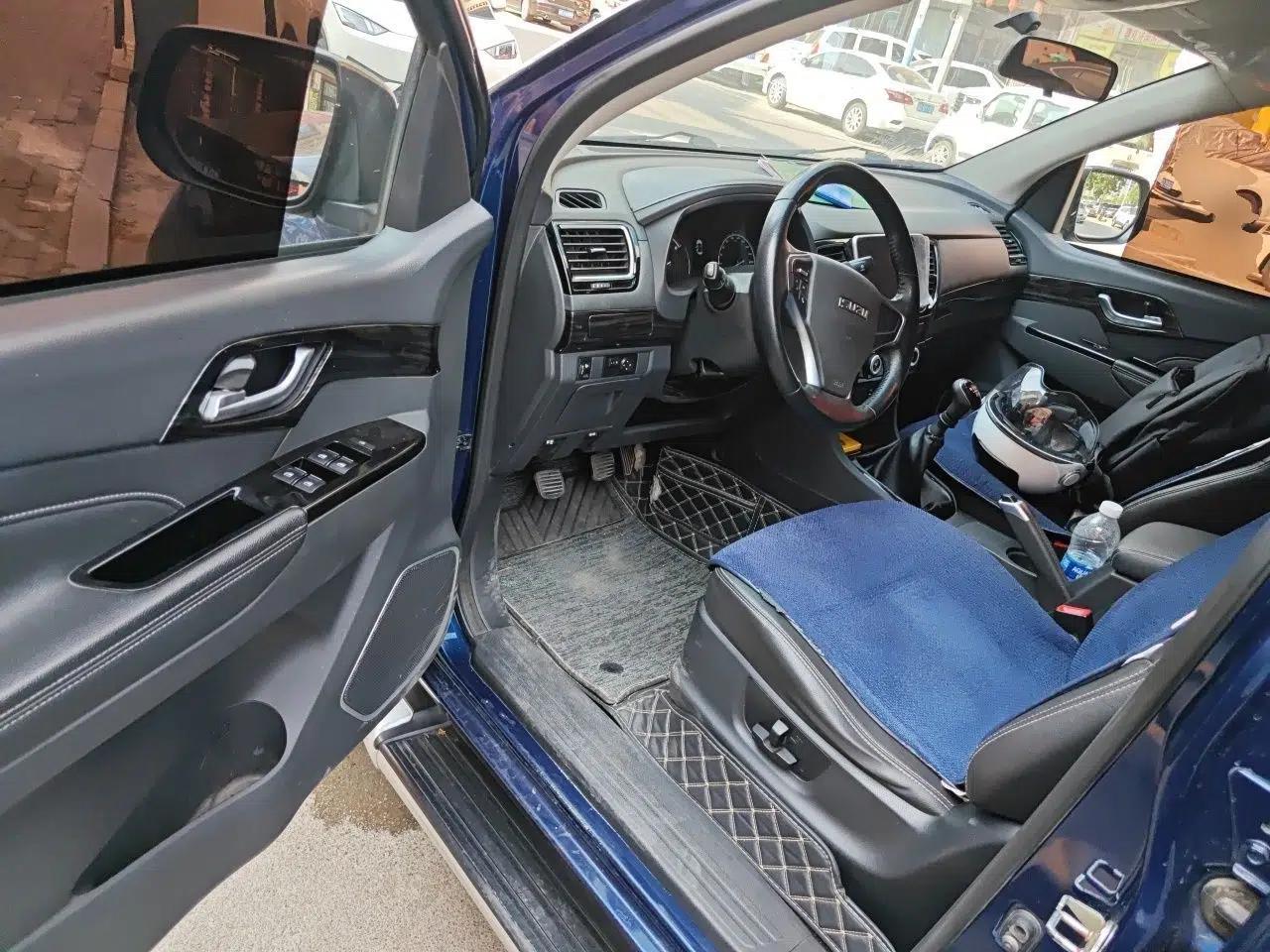 Isuzu D-MAX 2020 2.5T Two-Wheel Drive Manual Flagship Version China VI Emission Standard JE4D25Q6A — миниатюра 16