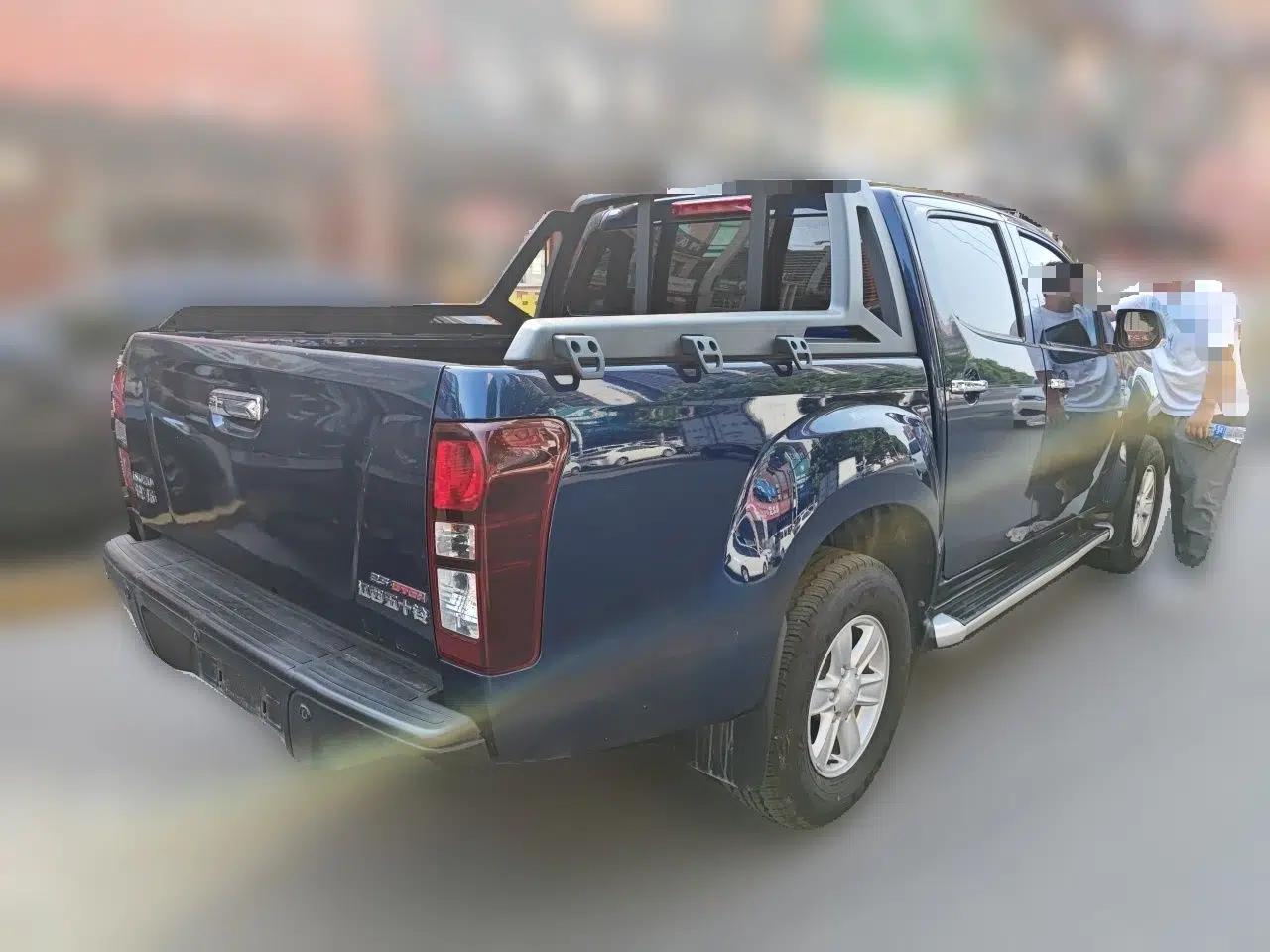 Isuzu D-MAX 2020 2.5T Two-Wheel Drive Manual Flagship Version China VI Emission Standard JE4D25Q6A — миниатюра 6