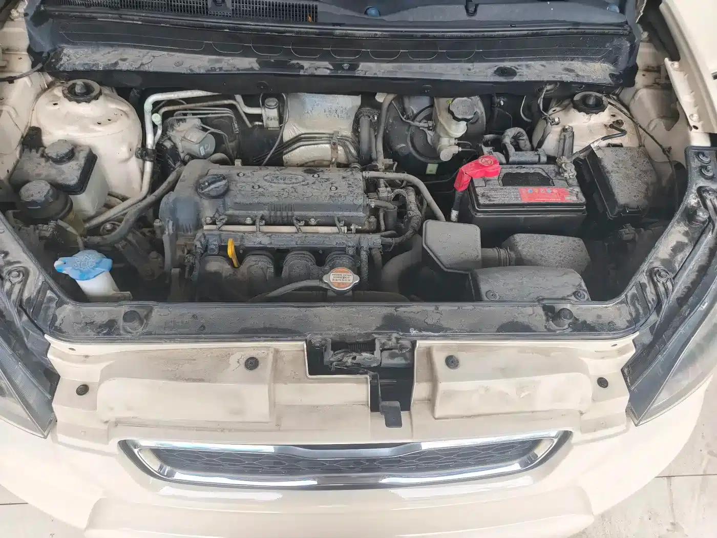 2012 Volkswagen Soul 1.6L AT Premium — миниатюра 9