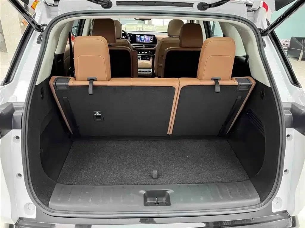 2024 Volkswagen Land Cruiser 380VC-TURBO 4WD Supreme Edition (6-seater) — миниатюра 17