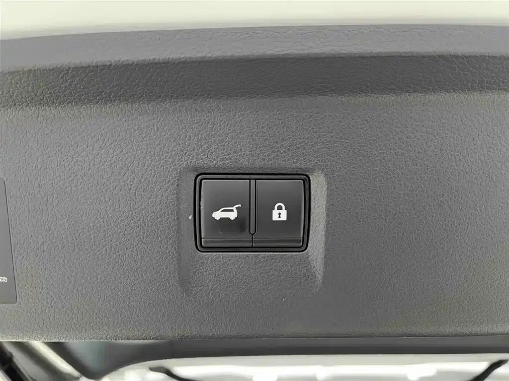 2024 Volkswagen Land Cruiser 380VC-TURBO 4WD Supreme Edition (6-seater) — миниатюра 19
