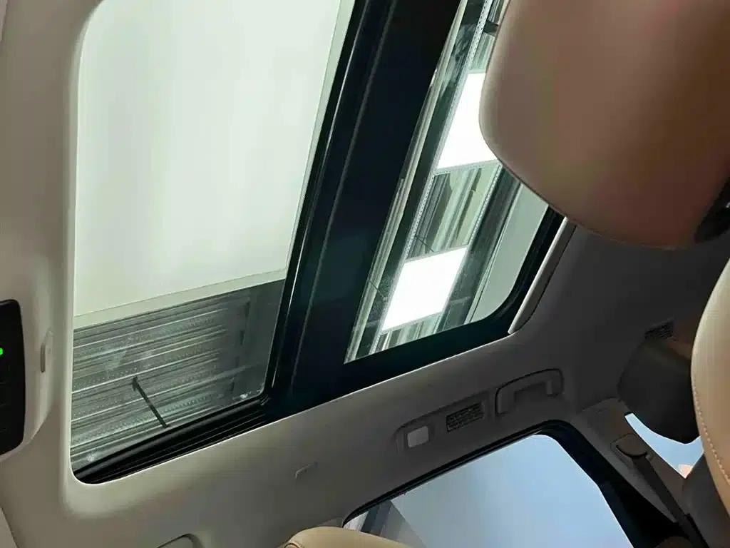 2024 Volkswagen Land Cruiser 380VC-TURBO 4WD Supreme Edition (6-seater) — миниатюра 9