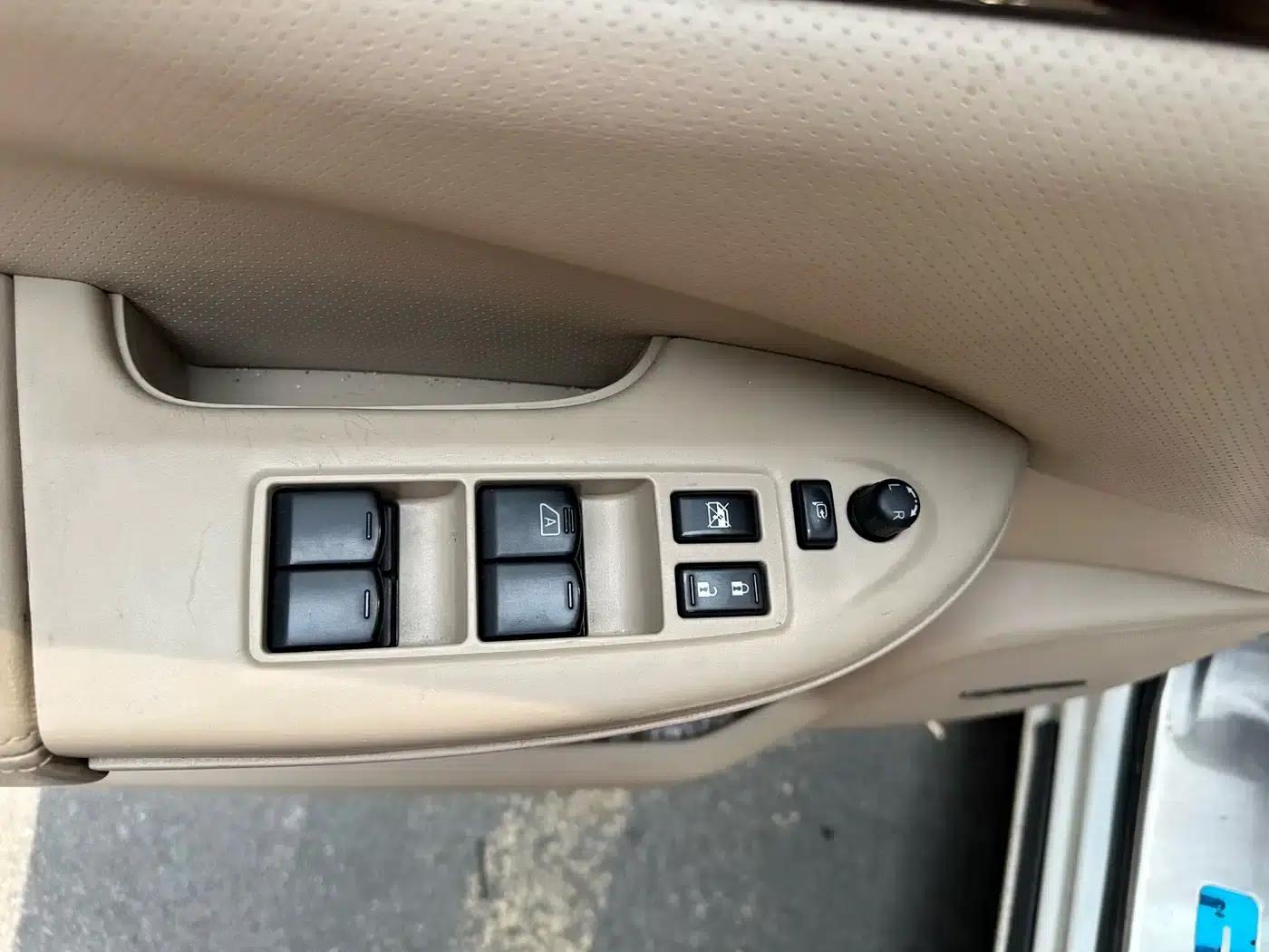 Quest 2015 3.5L SL — миниатюра 16
