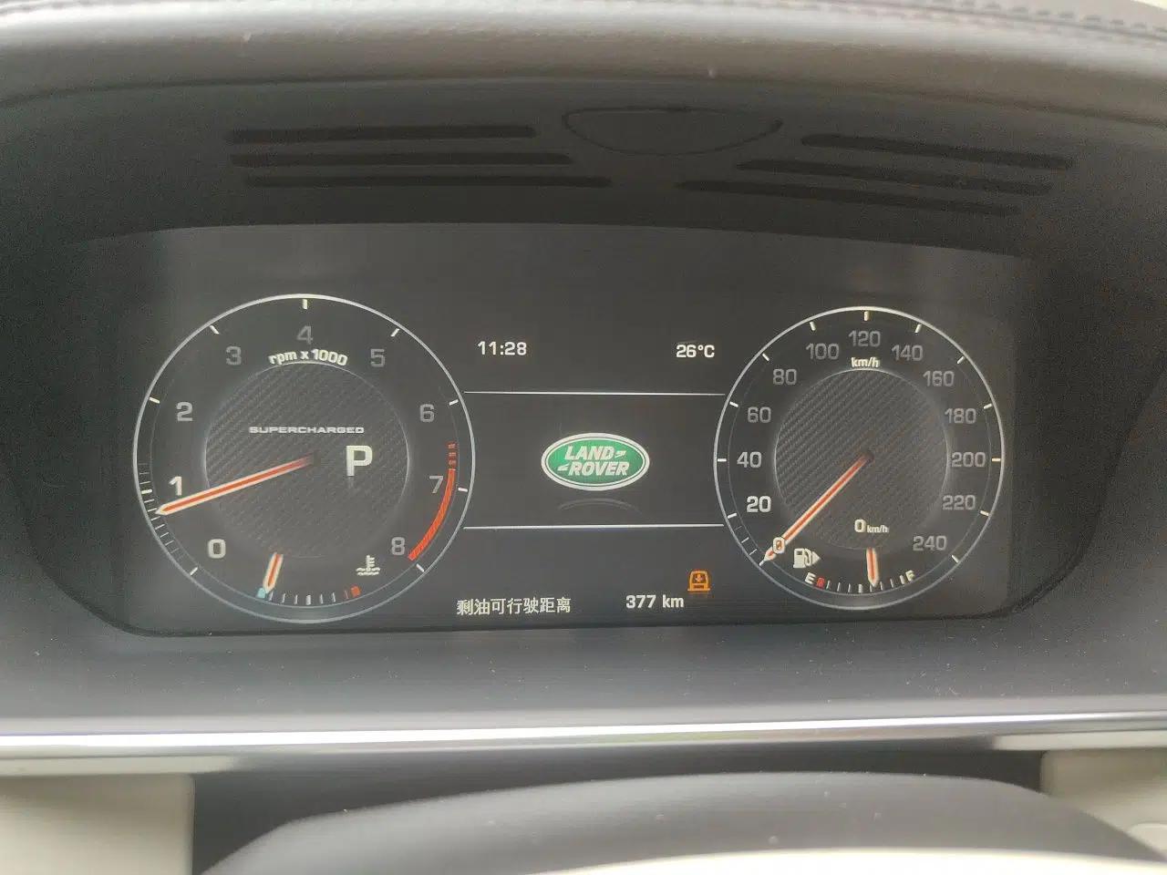 Land Rover Range Vogue 2016 3.0T Gasoline Parallel Import — миниатюра 11