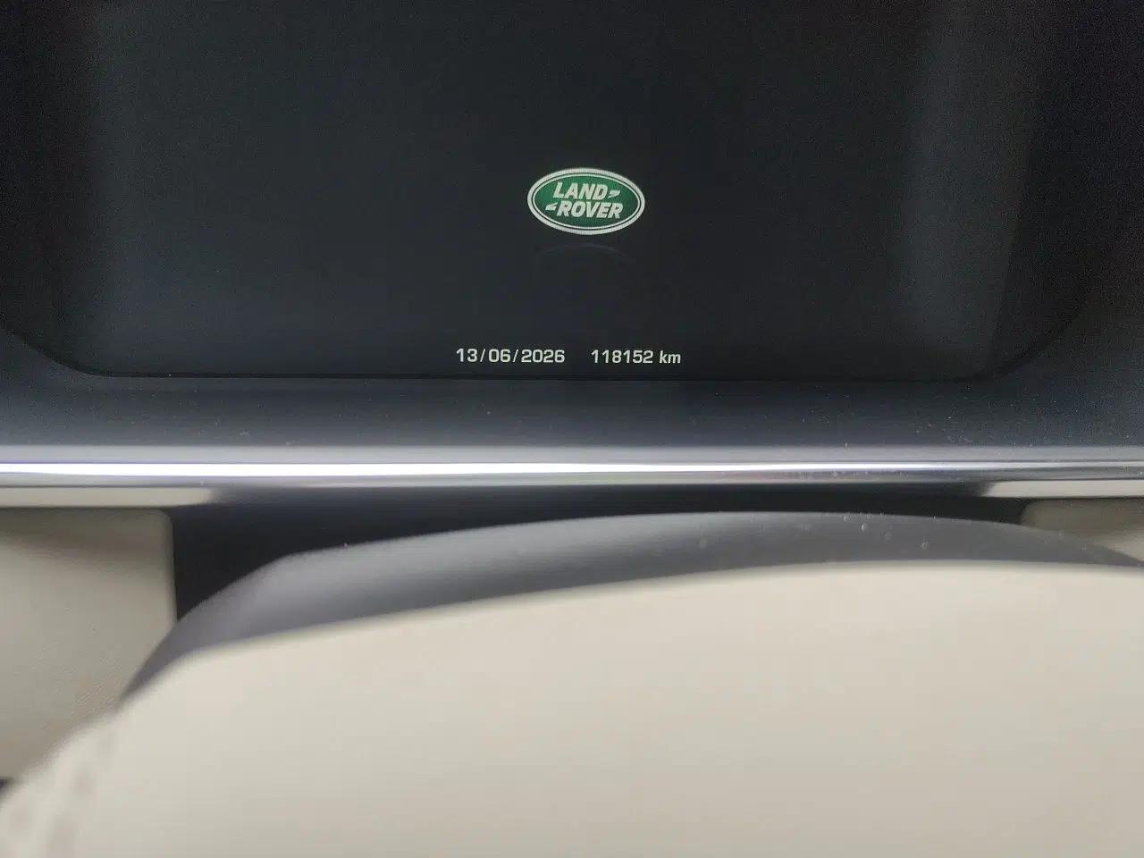 Land Rover Range Vogue 2016 3.0T Gasoline Parallel Import — миниатюра 12