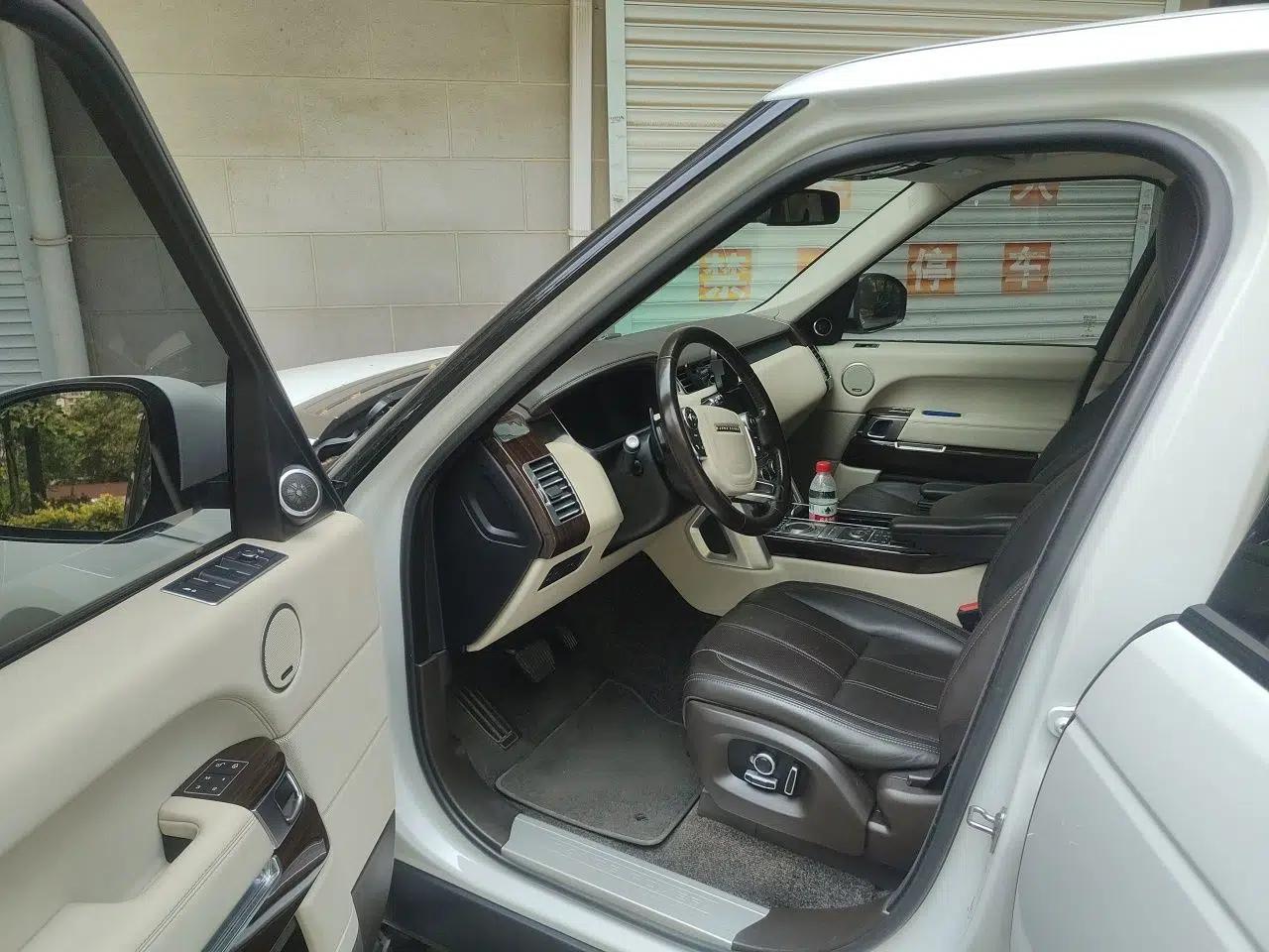 Land Rover Range Vogue 2016 3.0T Gasoline Parallel Import — миниатюра 16
