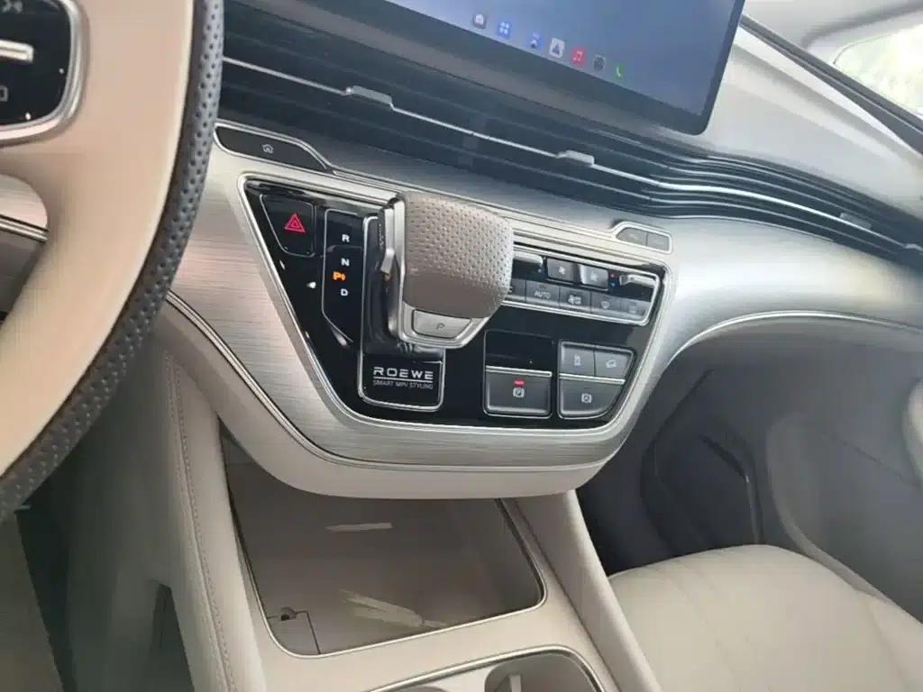 Roewe iMAX8 New Energy 2025 1.5T DMH Luxury Edition — миниатюра 14