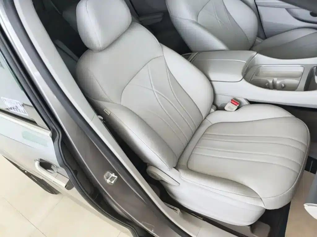Roewe iMAX8 New Energy 2025 1.5T DMH Luxury Edition — миниатюра 25