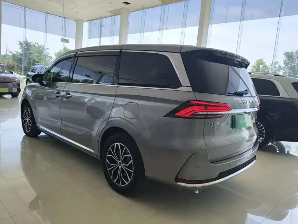 Roewe iMAX8 New Energy 2025 1.5T DMH Luxury Edition — миниатюра 5