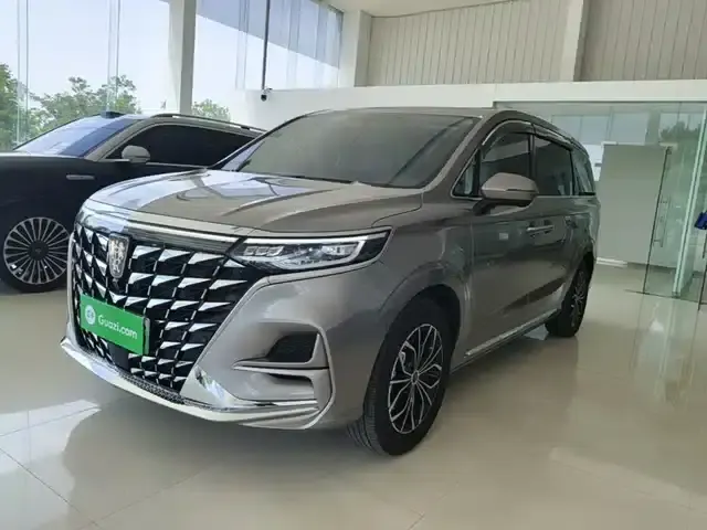 Roewe iMAX8 New Energy 2025 1.5T DMH Luxury Edition
