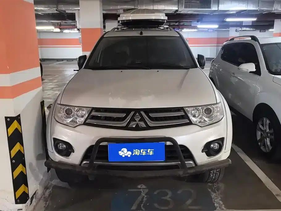 2013 Pajero Sport 3.0L Automatic 4WD Flagship Edition — миниатюра 2