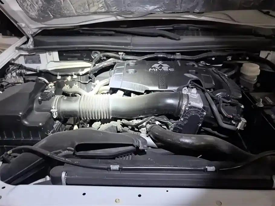 2013 Pajero Sport 3.0L Automatic 4WD Flagship Edition — миниатюра 10