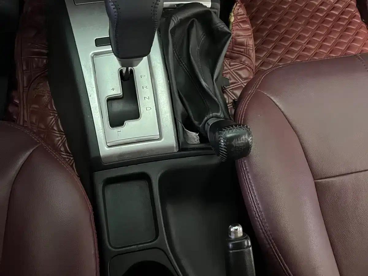 2013 Pajero Sport 3.0L Automatic 4WD Executive Edition — миниатюра 17