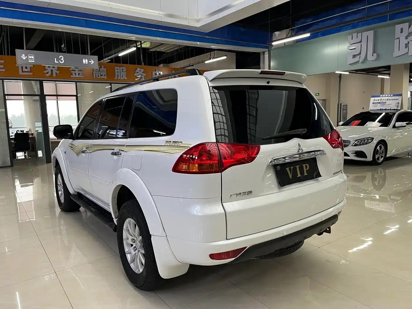 2013 Pajero Sport 3.0L Automatic 4WD Executive Edition — миниатюра 7