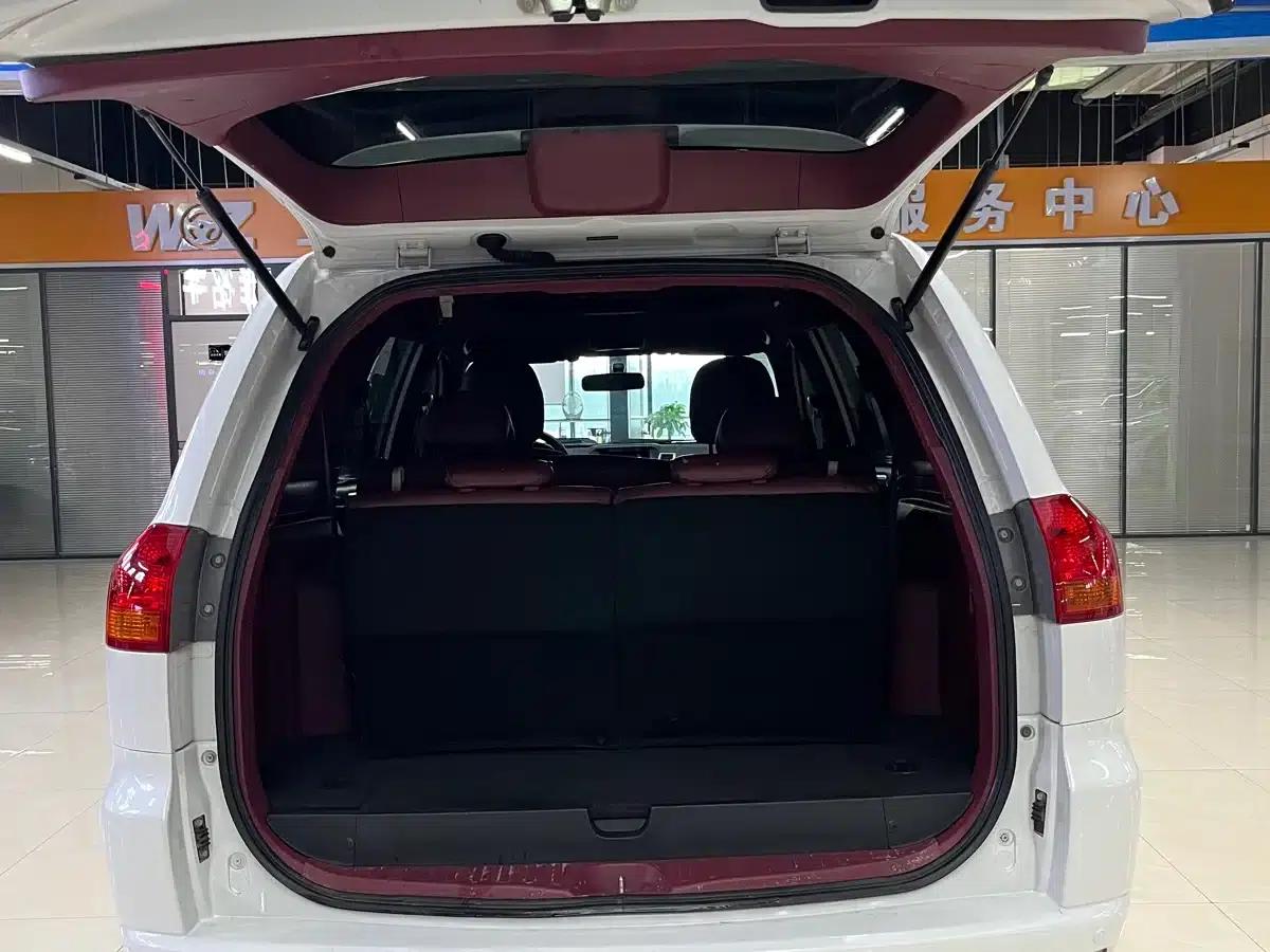 2013 Pajero Sport 3.0L Automatic 4WD Executive Edition — миниатюра 8