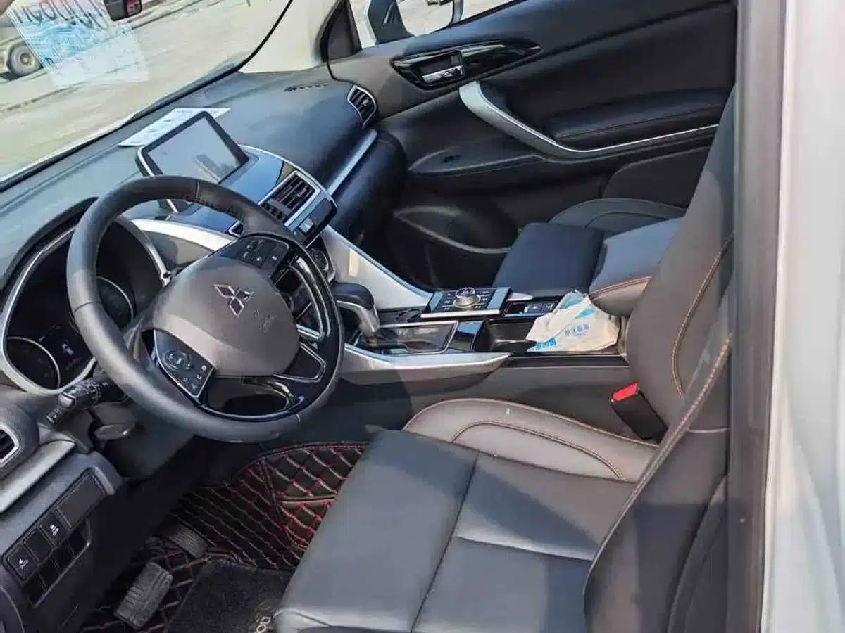Eclipse Cross 2021 1.5T CVT 2WD Belief Edition — миниатюра 6