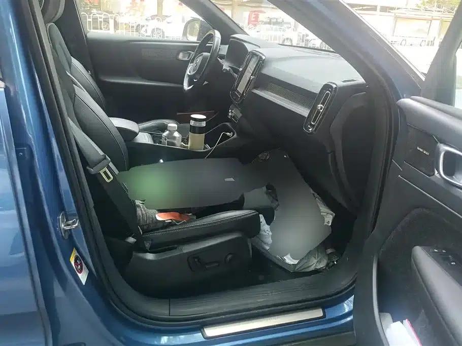 Volvo XC40 PHEV 2021 P8 Pure Electric AWD Inscription Sport Edition — миниатюра 8