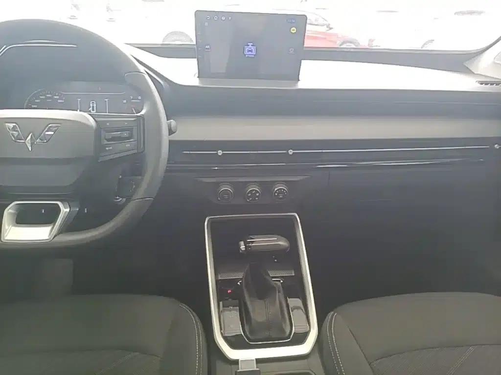 Wuling Xingchi 2023 1.5L CVT Comfort Edition — миниатюра 13