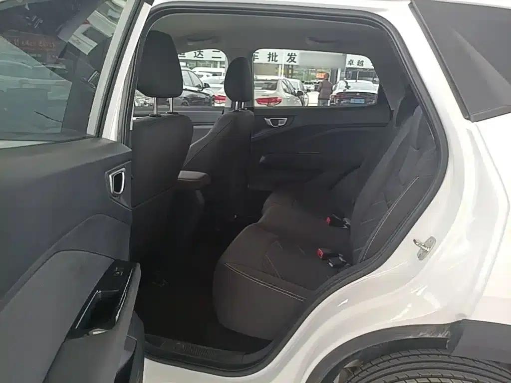 Wuling Xingchi 2023 1.5L CVT Comfort Edition — миниатюра 17