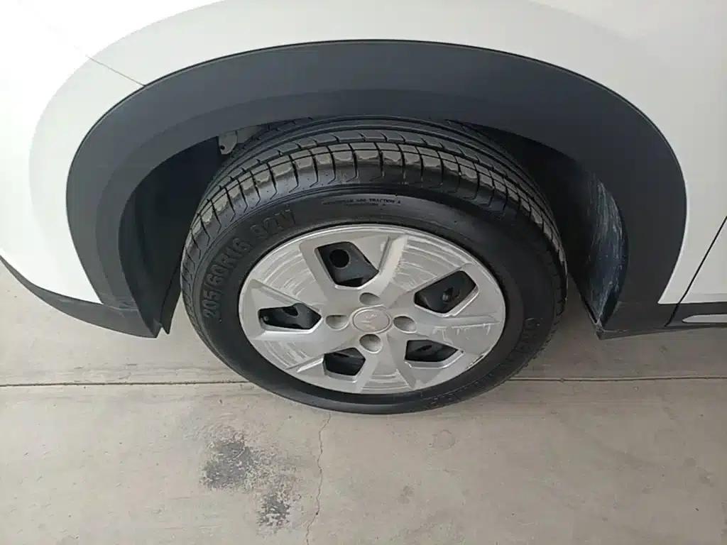 Wuling Xingchi 2023 1.5L CVT Comfort Edition — миниатюра 23