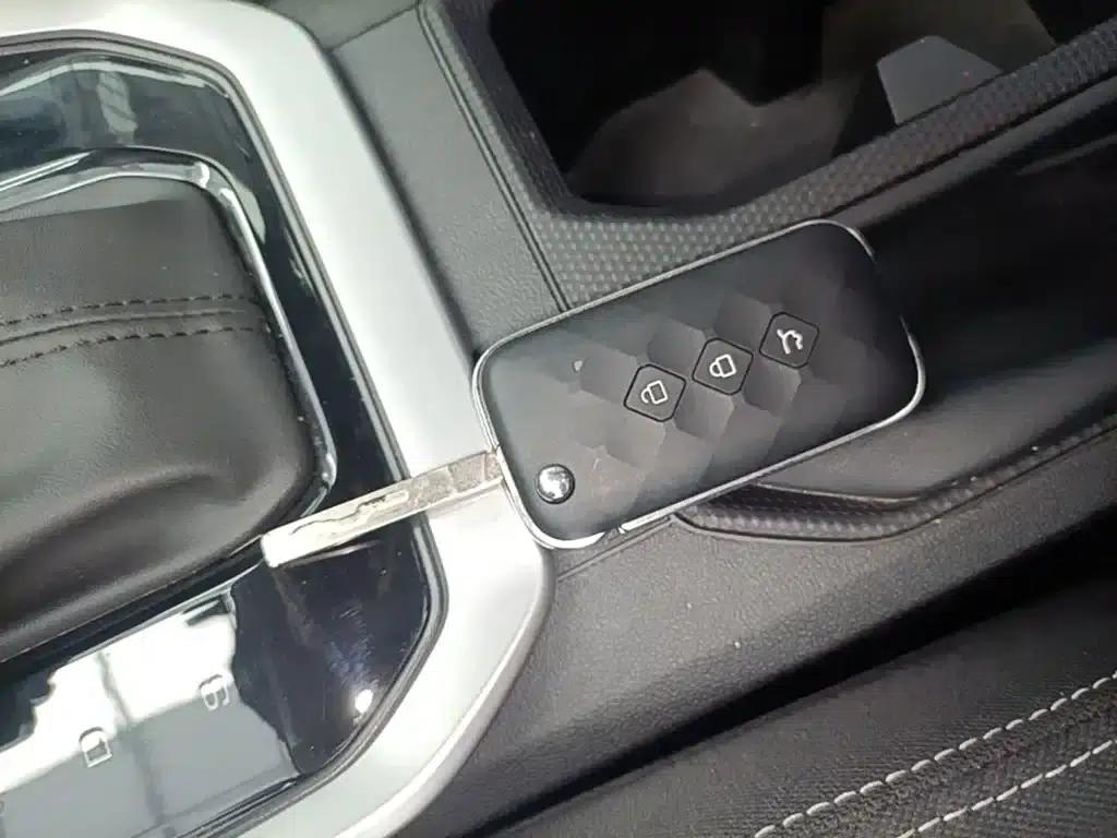 Wuling Xingchi 2023 1.5L CVT Comfort Edition — миниатюра 9
