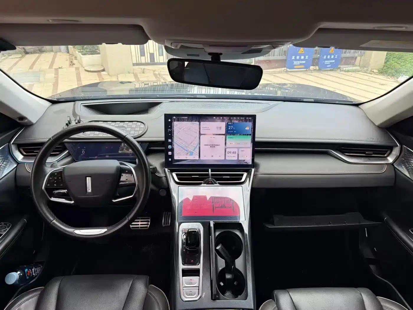 Wey brand Mocha 2021 2.0T 2WD Special Edition — миниатюра 6