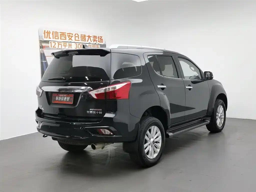 2022 mu-X Ranger 2.0T Gasoline Automatic 2WD Sporty 5-Seater — миниатюра 2