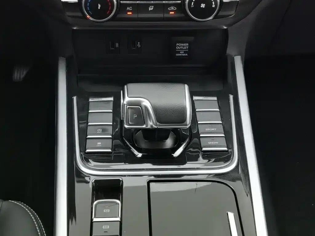 2022 mu-X Ranger 2.0T Gasoline Automatic 2WD Sporty 5-Seater — миниатюра 13