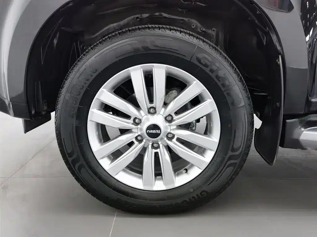 2022 mu-X Ranger 2.0T Gasoline Automatic 2WD Sporty 5-Seater — миниатюра 17