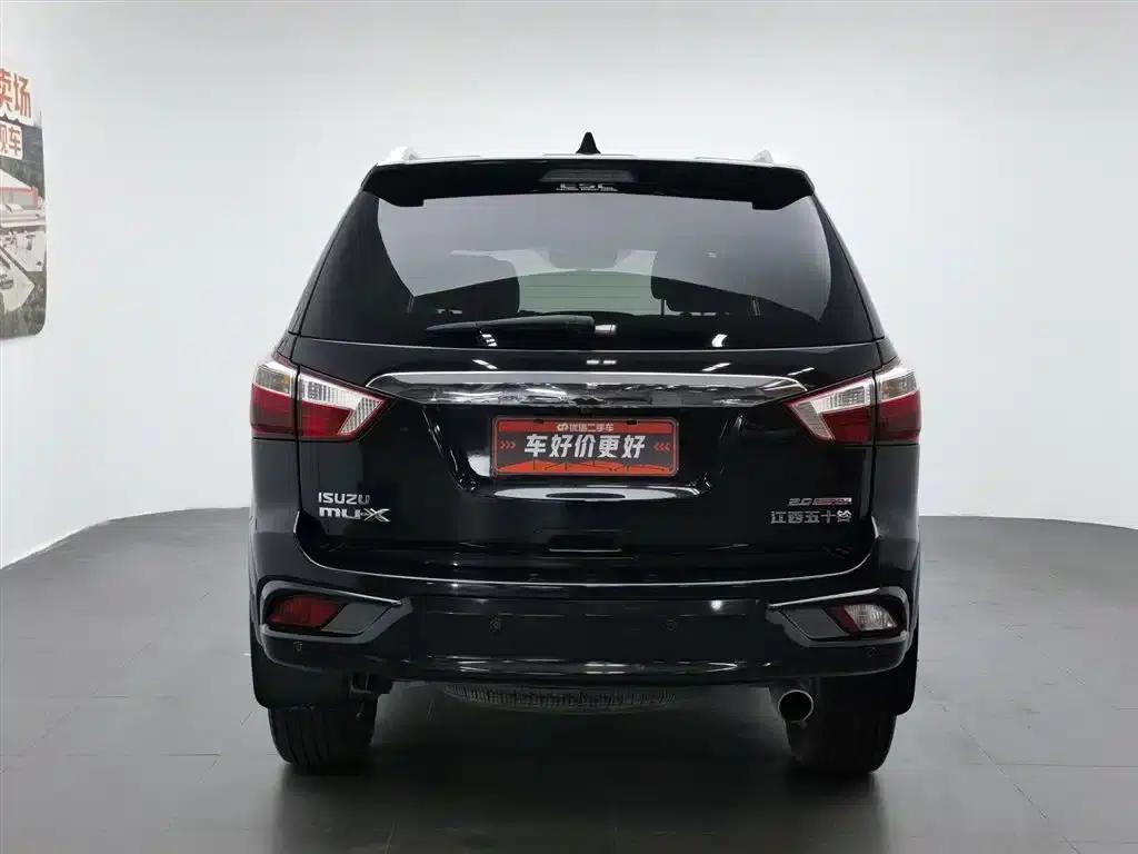 2022 mu-X Ranger 2.0T Gasoline Automatic 2WD Sporty 5-Seater — миниатюра 4