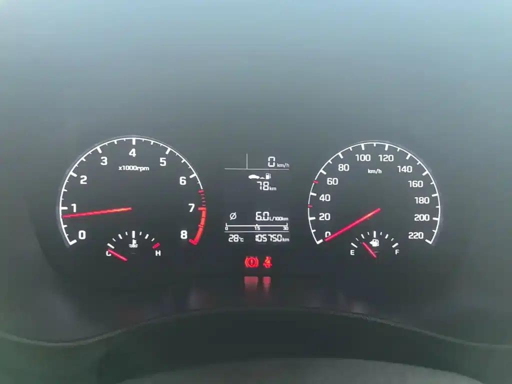 2016 Hyundai Verna 1.4L Manual GLS Cool Edition — миниатюра 12