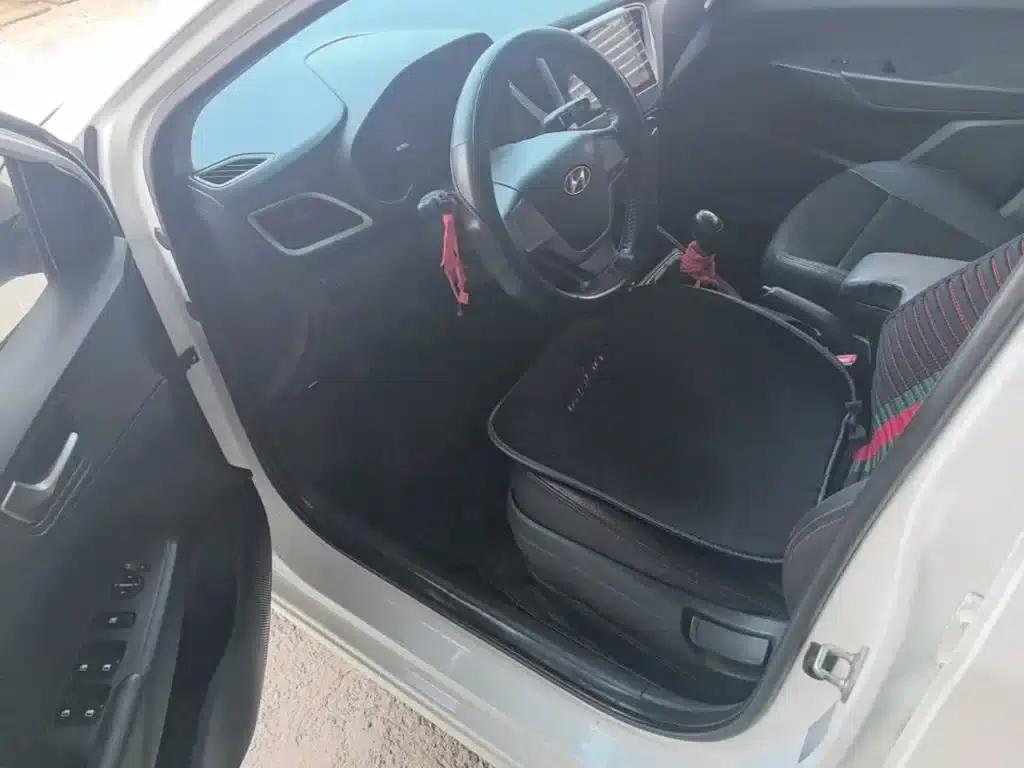 2016 Hyundai Verna 1.4L Manual GLS Cool Edition — миниатюра 16