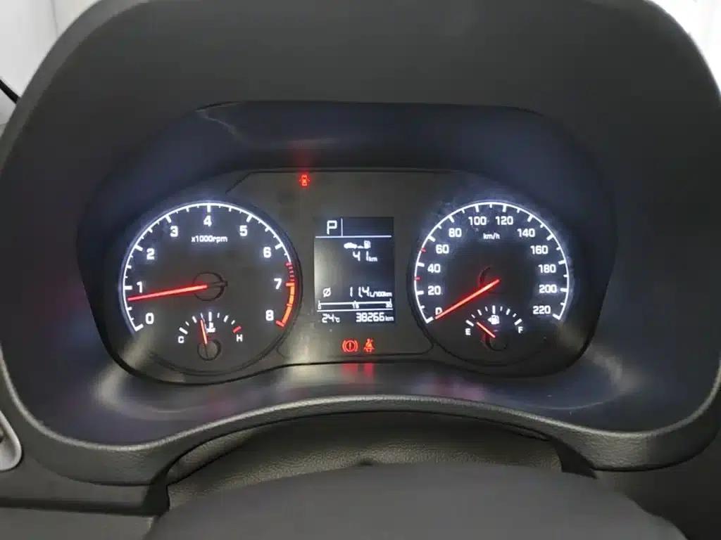 2016 Hyundai Verna 1.4L Automatic GLS (Cool Edition) — миниатюра 12