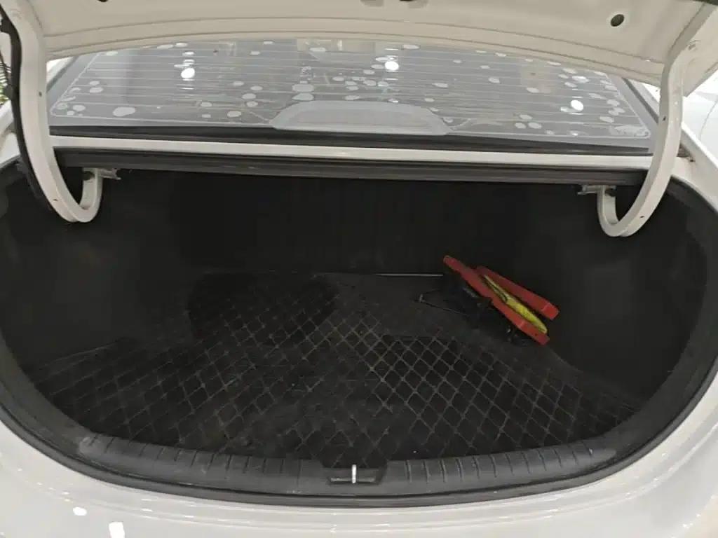2016 Hyundai Verna 1.4L Automatic GLS (Cool Edition) — миниатюра 19