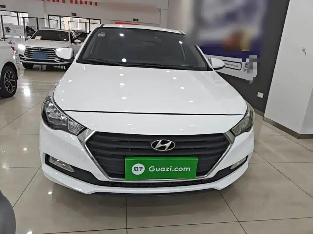 2016 Hyundai Verna 1.4L Automatic GLS (Cool Edition) — миниатюра 3