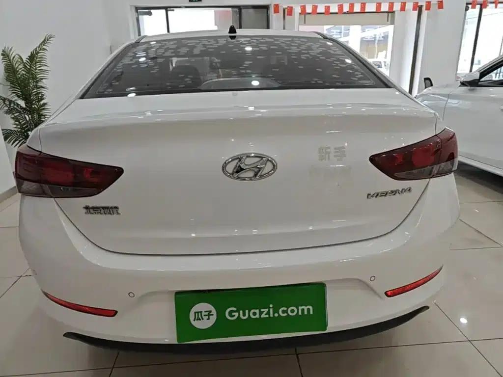 2016 Hyundai Verna 1.4L Automatic GLS (Cool Edition) — миниатюра 6