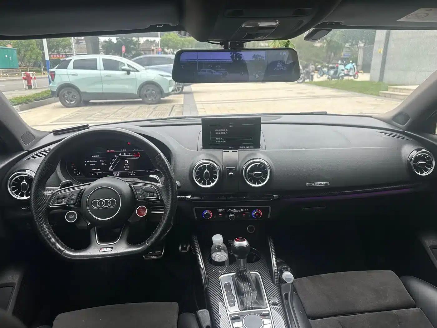 Audi S3 2015 Model S3 2.0T Limousine — миниатюра 6