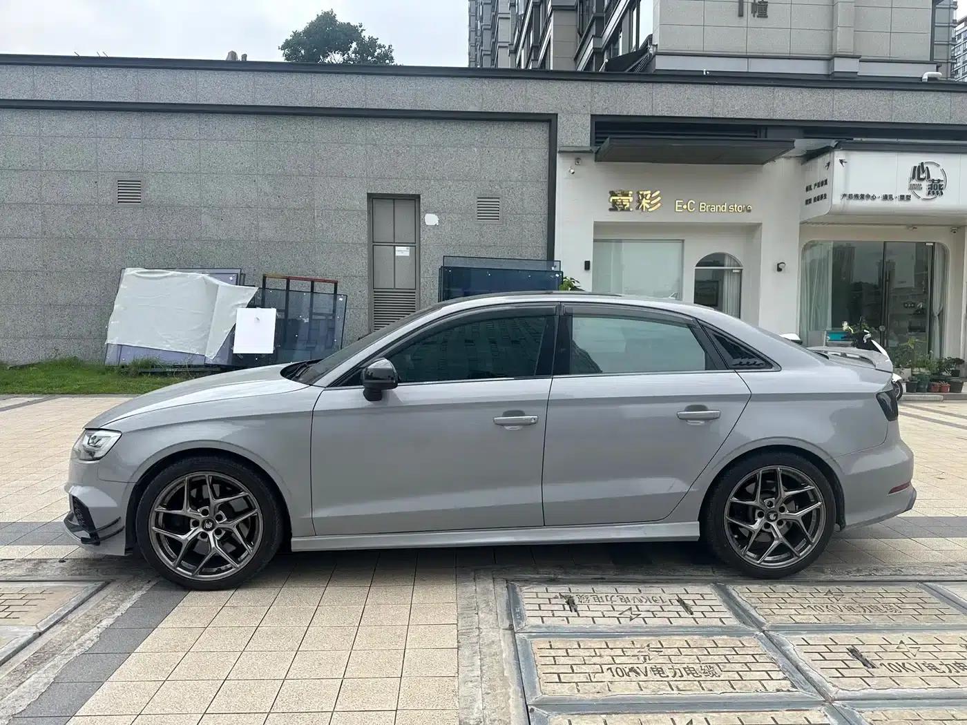 Audi S3 2015 Model S3 2.0T Limousine — миниатюра 10