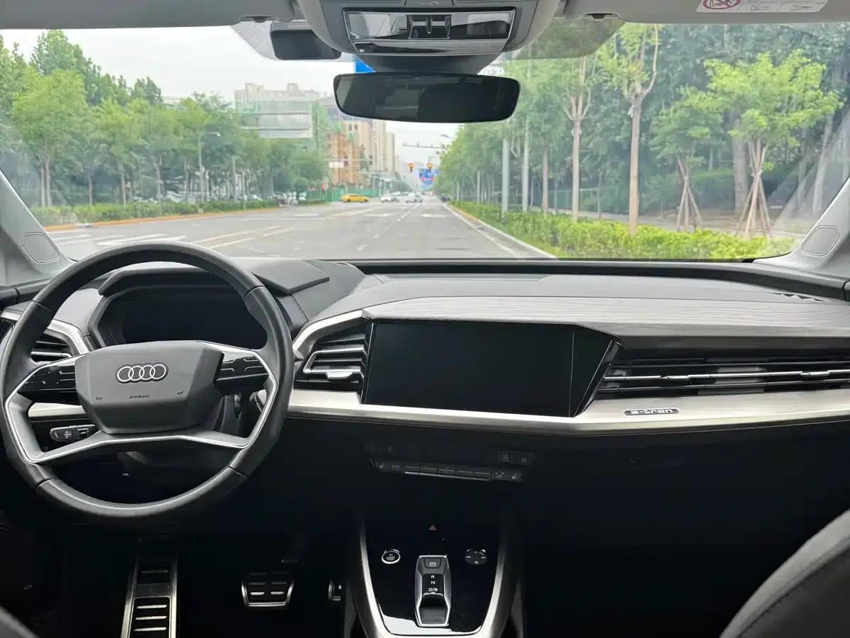 Audi Q5 e-tron 2022 50 e-tron quattro Glory Edition - Premium Outfit — миниатюра 15