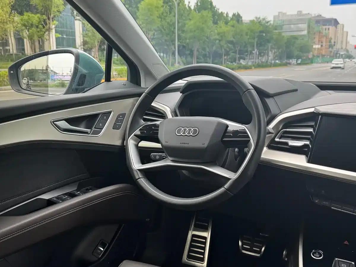 Audi Q5 e-tron 2022 50 e-tron quattro Glory Edition - Premium Outfit — миниатюра 16